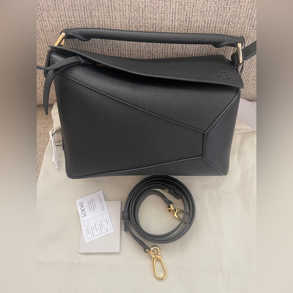 Loewe Puzzle Bag in Black Leather - Picture 4 of 11